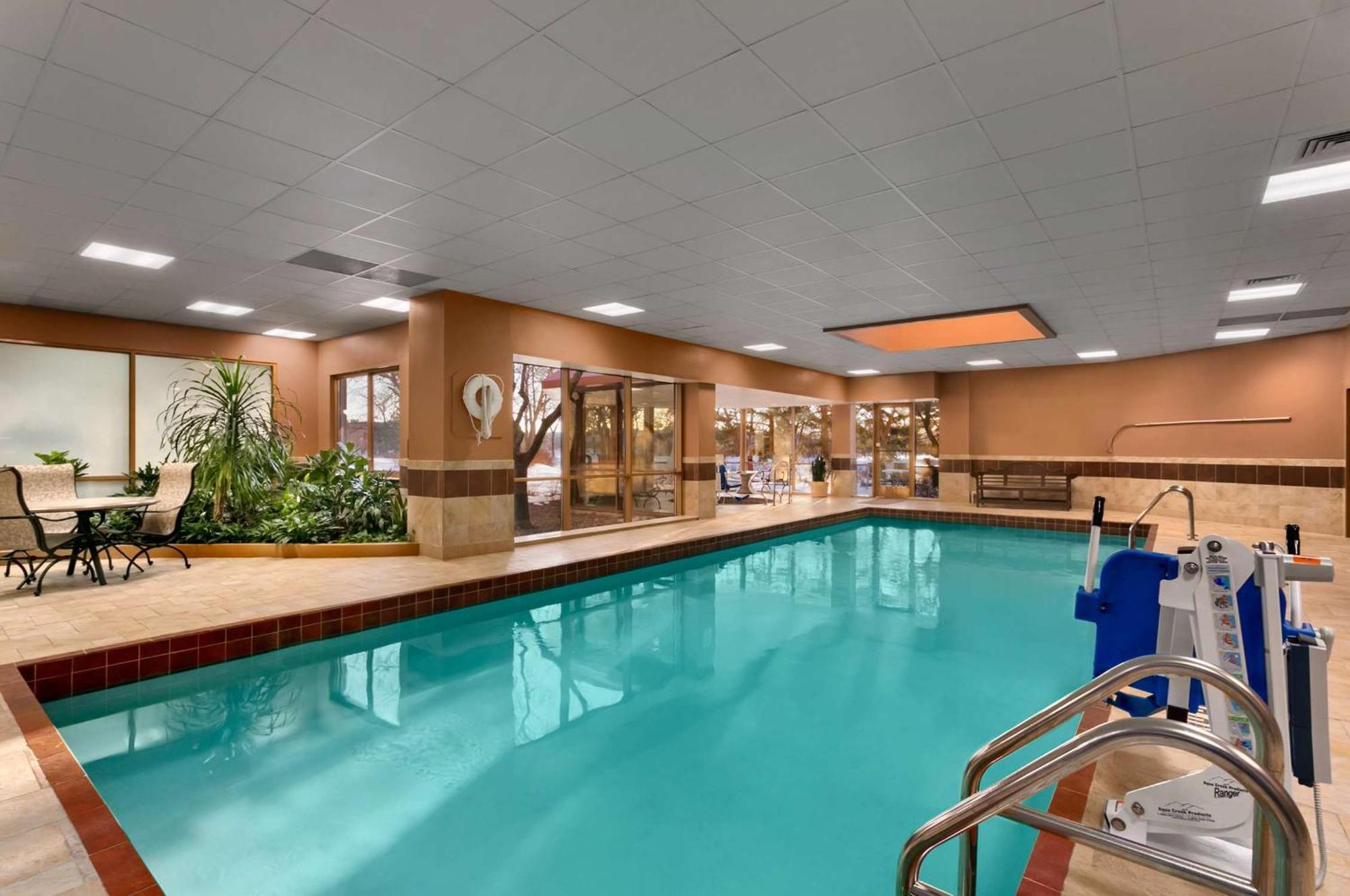 Embassy Suites By Hilton Chicago North Shore Deerfield Exteriör bild